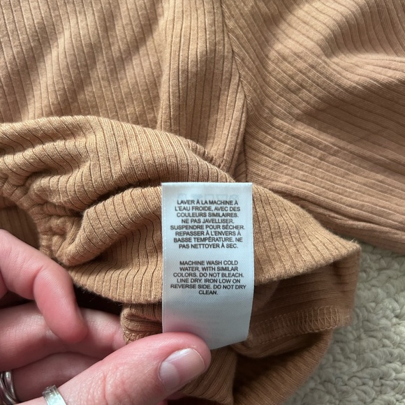 Dynamite Open Front Crop Top - Picture 4 of 4